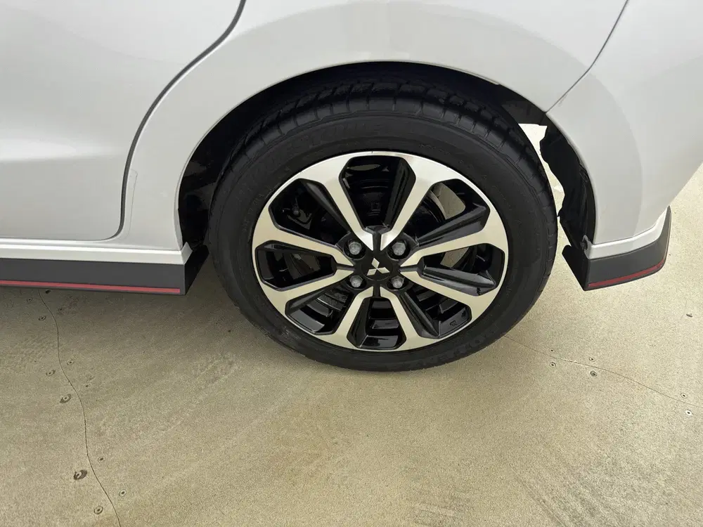Mitsubishi Space Star 1.2 Instyle uit 2021, foto 11