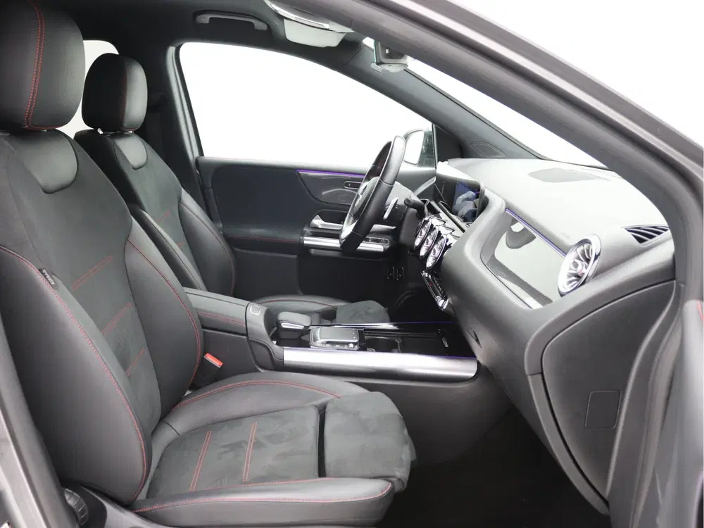 Mercedes-Benz B-Klasse 250 e AMG Dodehoekassistent uit 2021, foto 10