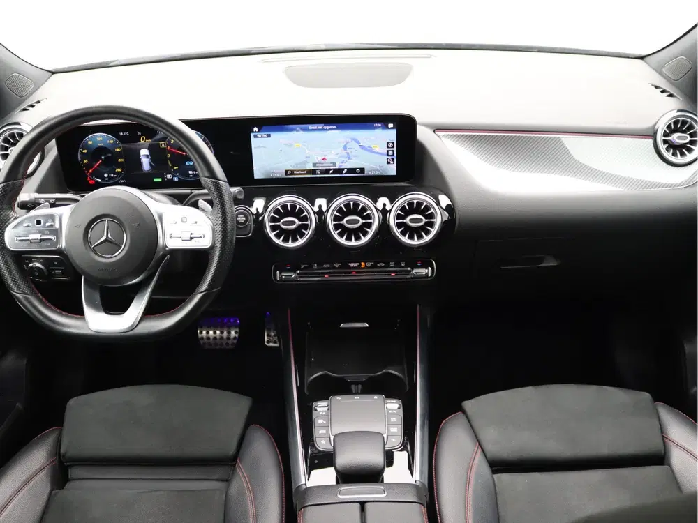 Mercedes-Benz B-Klasse 250 e AMG Dodehoekassistent uit 2021, foto 13