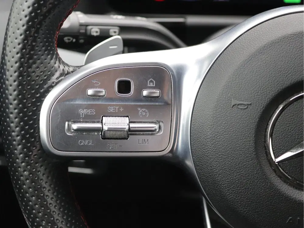 Mercedes-Benz B-Klasse 250 e AMG Dodehoekassistent uit 2021, foto 15