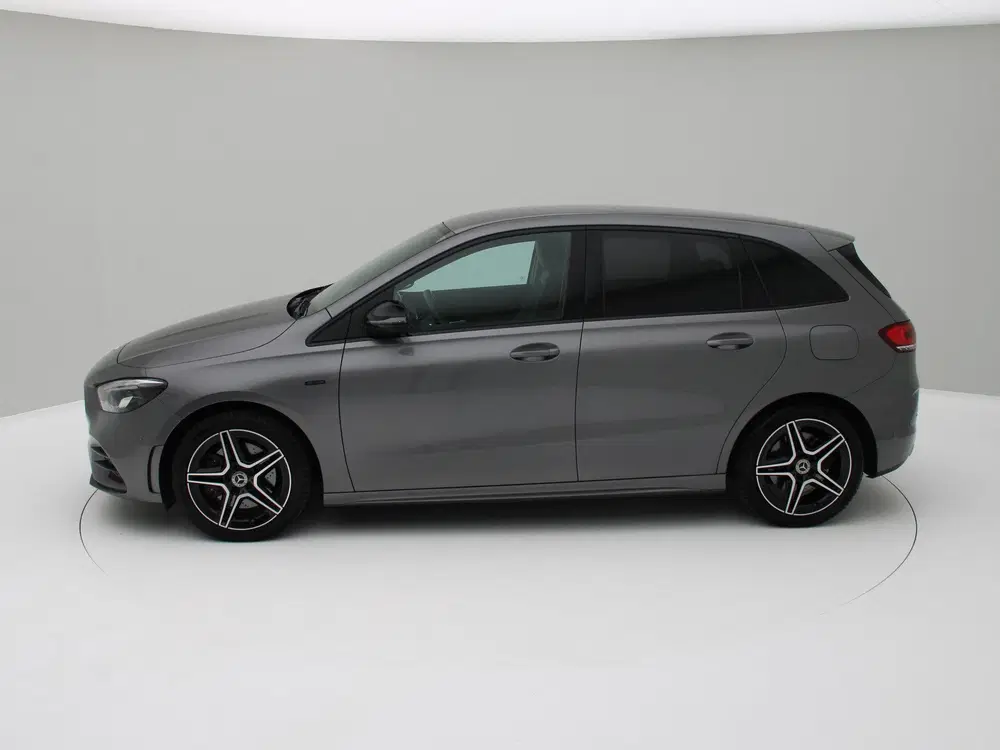 Mercedes-Benz B-Klasse 250 e AMG Dodehoekassistent uit 2021, foto 2