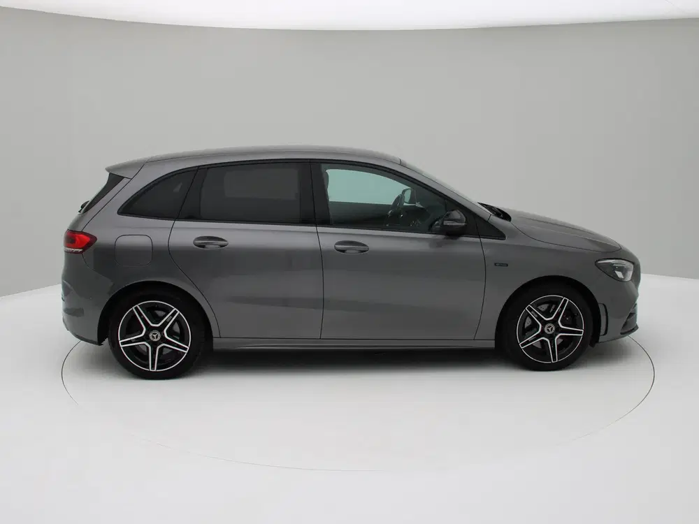 Mercedes-Benz B-Klasse 250 e AMG Dodehoekassistent uit 2021, foto 6
