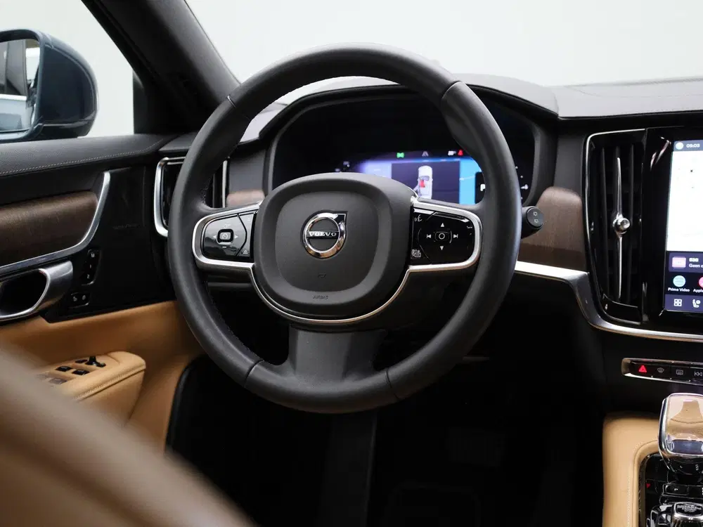 Volvo V90 2.0 T6 Plug-in hybrid AWD Plus Bright 350P uit 2023, foto 10