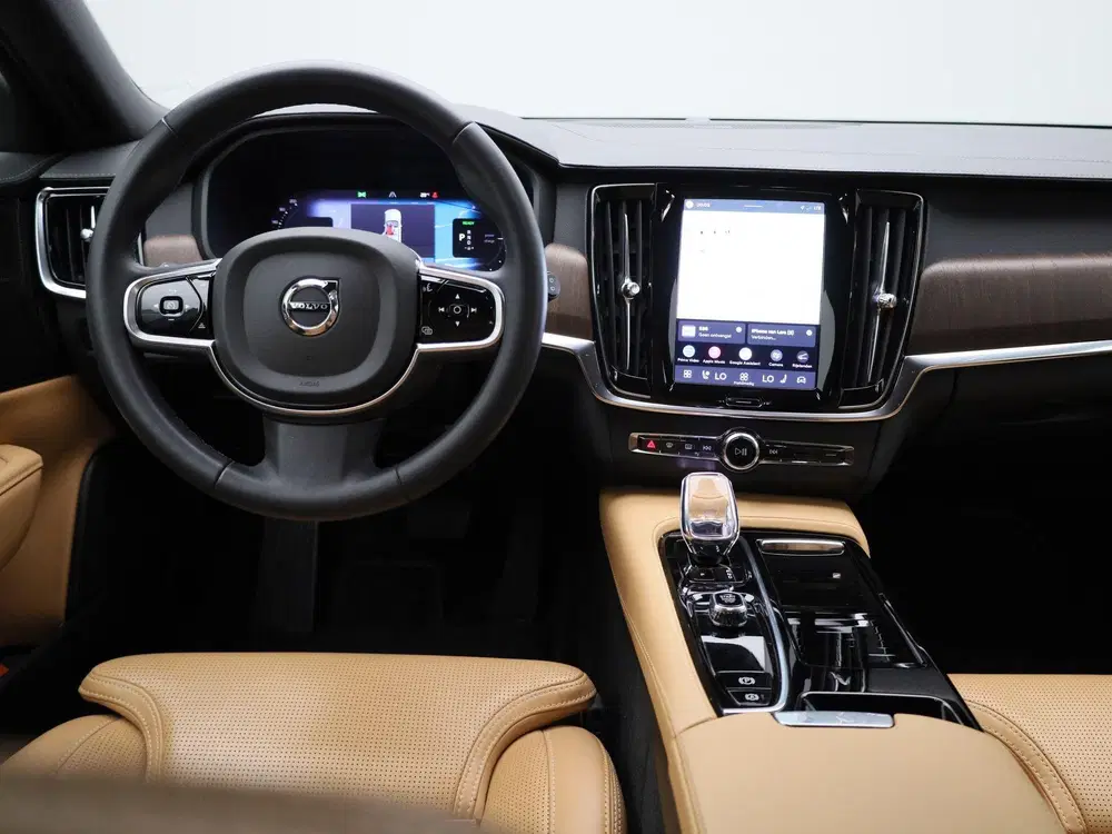 Volvo V90 2.0 T6 Plug-in hybrid AWD Plus Bright 350P uit 2023, foto 7