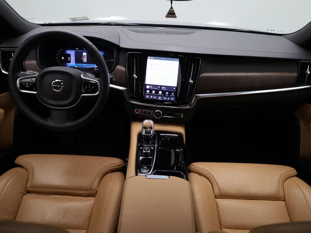 Volvo V90 2.0 T6 Plug-in hybrid AWD Plus Bright 350P uit 2023, foto 9