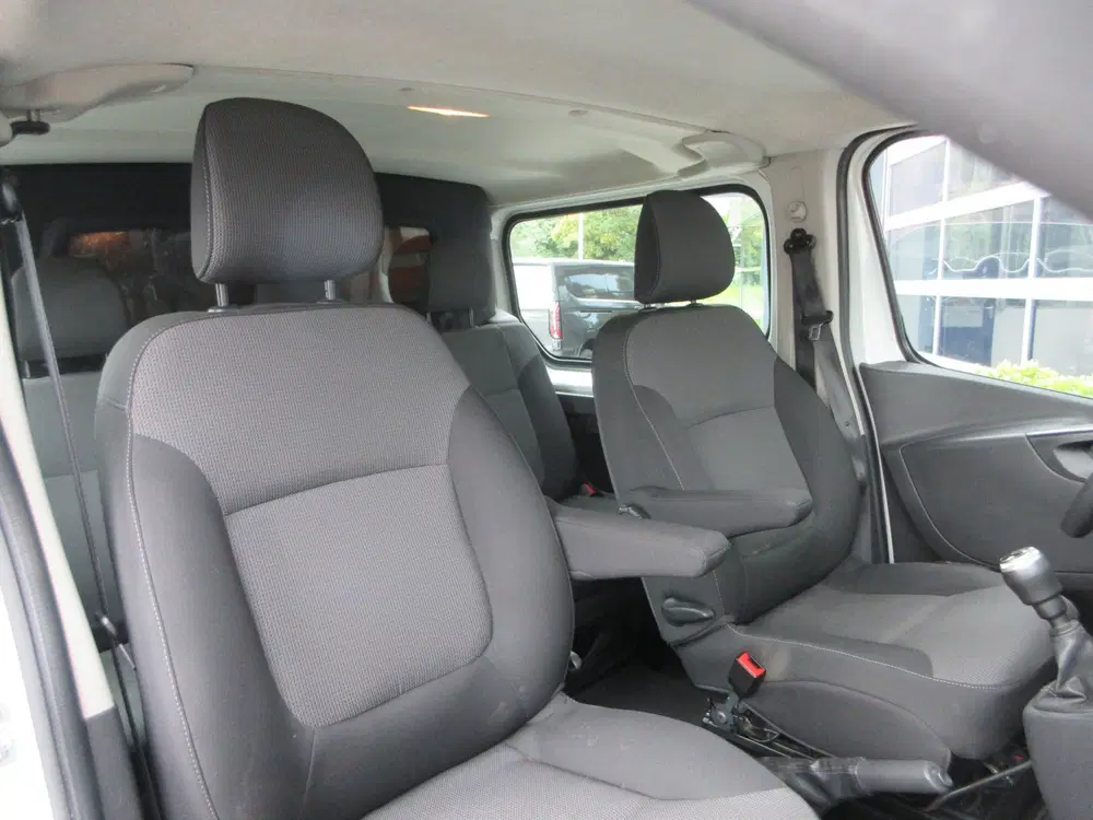 Renault Trafic 2.0 dCi 120pk T29 L2 DC uit 2021, foto 15