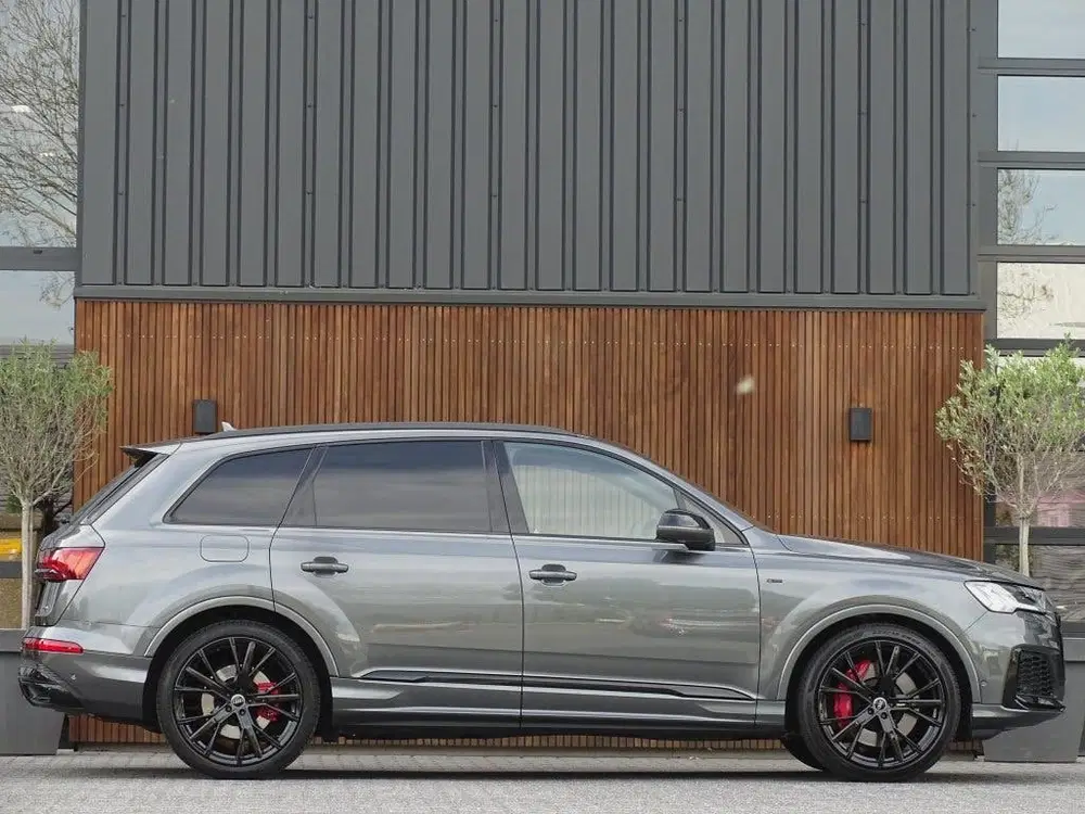 Audi Q7 60 TFSI e 456PK Competition uit 2020, foto 3