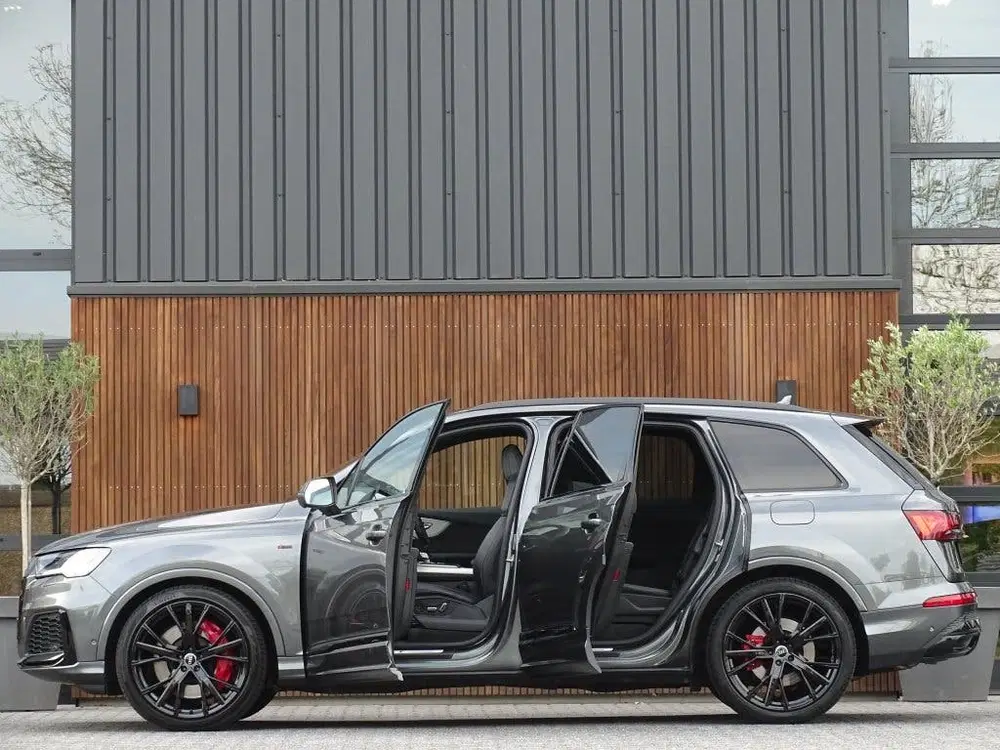 Audi Q7 60 TFSI e 456PK Competition uit 2020, foto 6
