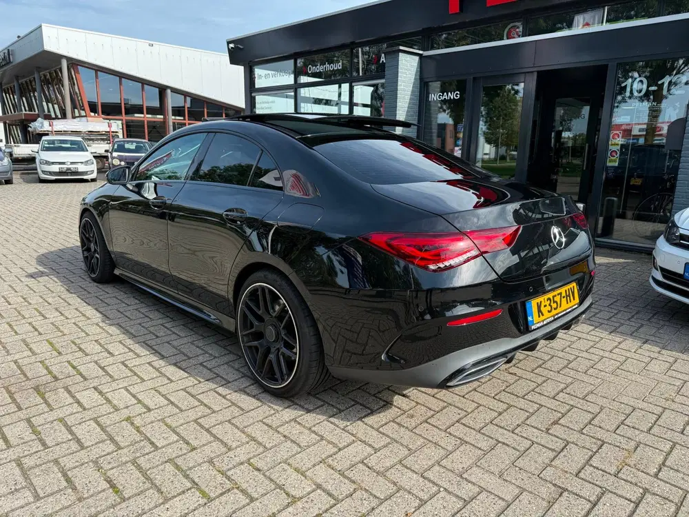 Mercedes-Benz CLA 220 Premium Plus AMG Night Edition uit 2019, foto 8