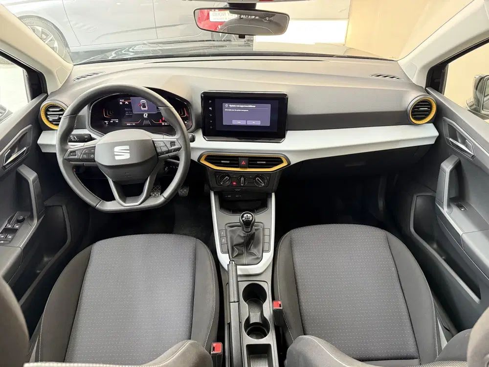 SEAT Arona 1.0 EcoTSI Style uit 2024, foto 2