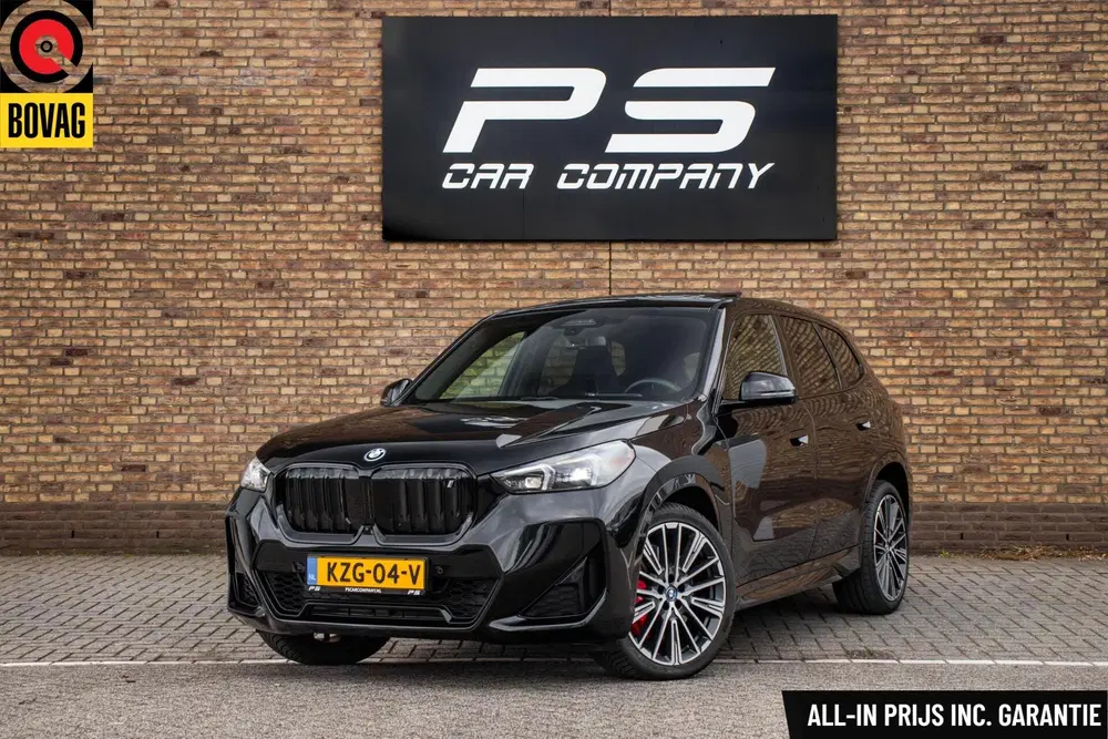 BMW iX1 xDrive30 67 kWh M-Sport Pro uit 2023