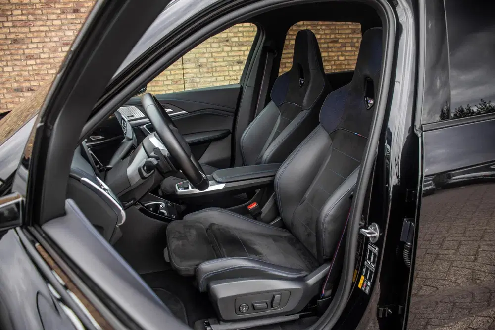 BMW iX1 xDrive30 67 kWh M-Sport Pro uit 2023, foto 11