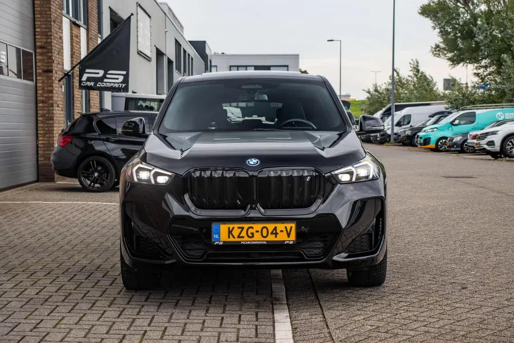 BMW iX1 xDrive30 67 kWh M-Sport Pro uit 2023, foto 9