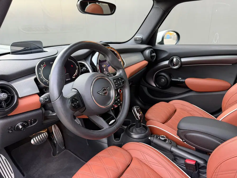 Mini Cooper S 2.0 Cooper S uit 2023, foto 7