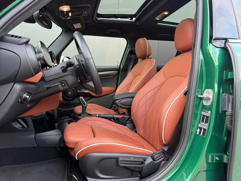 Mini Cooper S 2.0 Cooper S uit 2023, foto 8