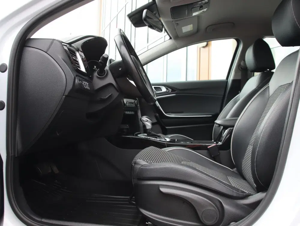 Kia XCeed 1.6 GDi 140PK PHEV DynamicPlusLine uit 2022, foto 4