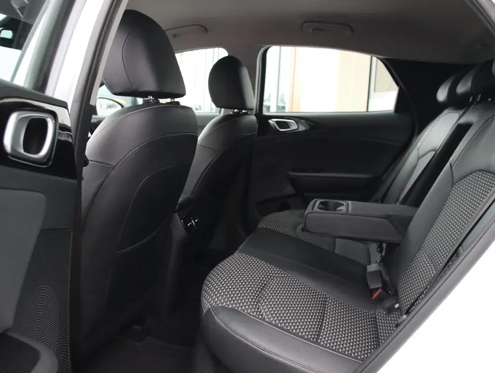 Kia XCeed 1.6 GDi 140PK PHEV DynamicPlusLine uit 2022, foto 6
