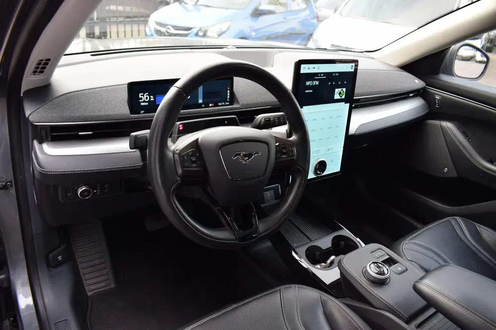 Ford Mustang Mach-E RWD 75 kWh uit 2021, foto 4