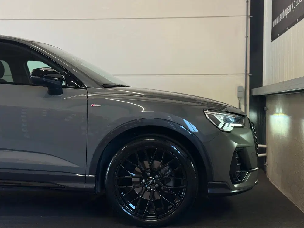 Audi Q3 35 TFSI 3x S-Line Pano uit 2024, foto 10