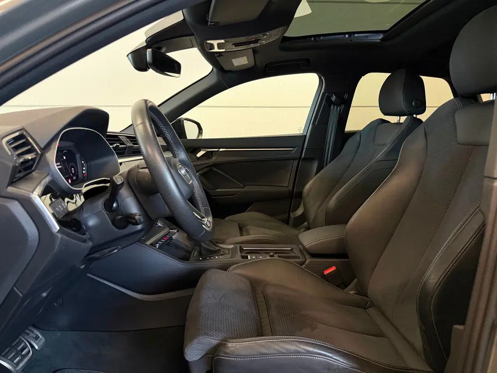 Audi Q3 35 TFSI 3x S-Line Pano uit 2024, foto 12