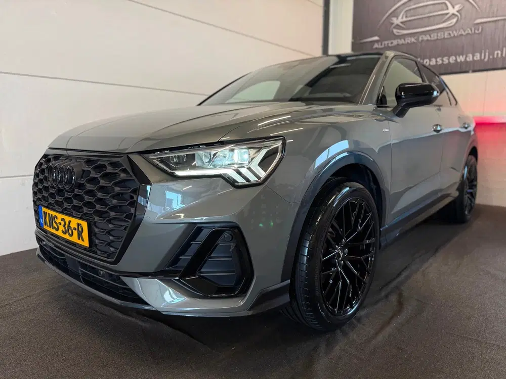 Audi Q3 35 TFSI 3x S-Line Pano uit 2024, foto 3