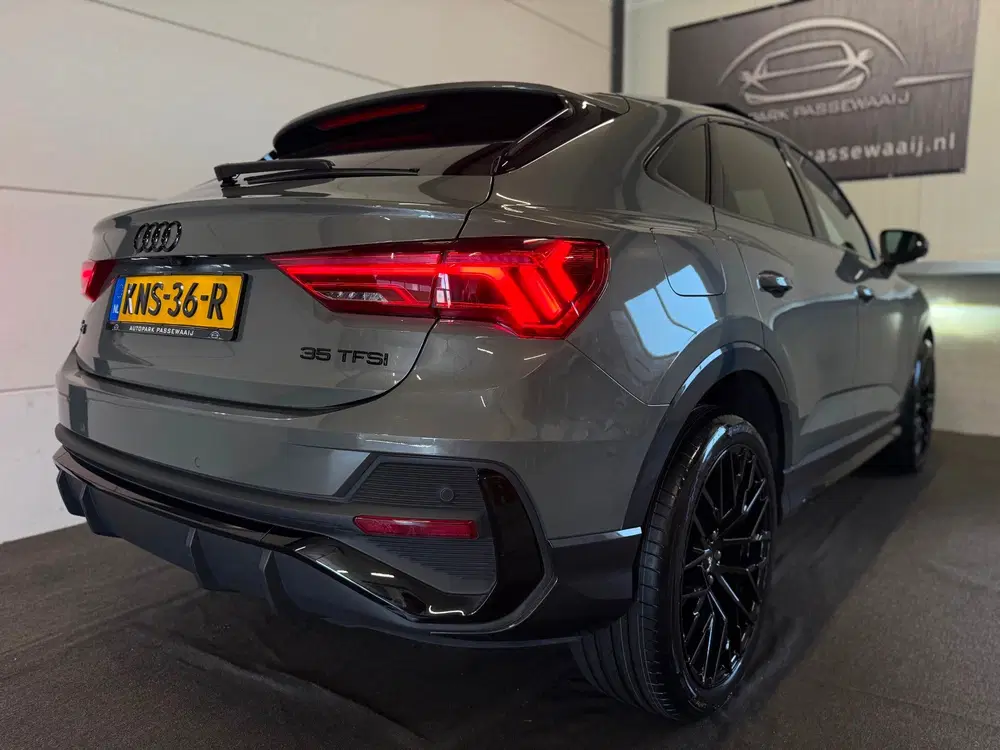 Audi Q3 35 TFSI 3x S-Line Pano uit 2024, foto 8