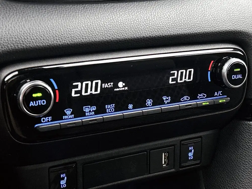 Toyota Yaris 1.5 Hybrid Executive + uit 2023, foto 10