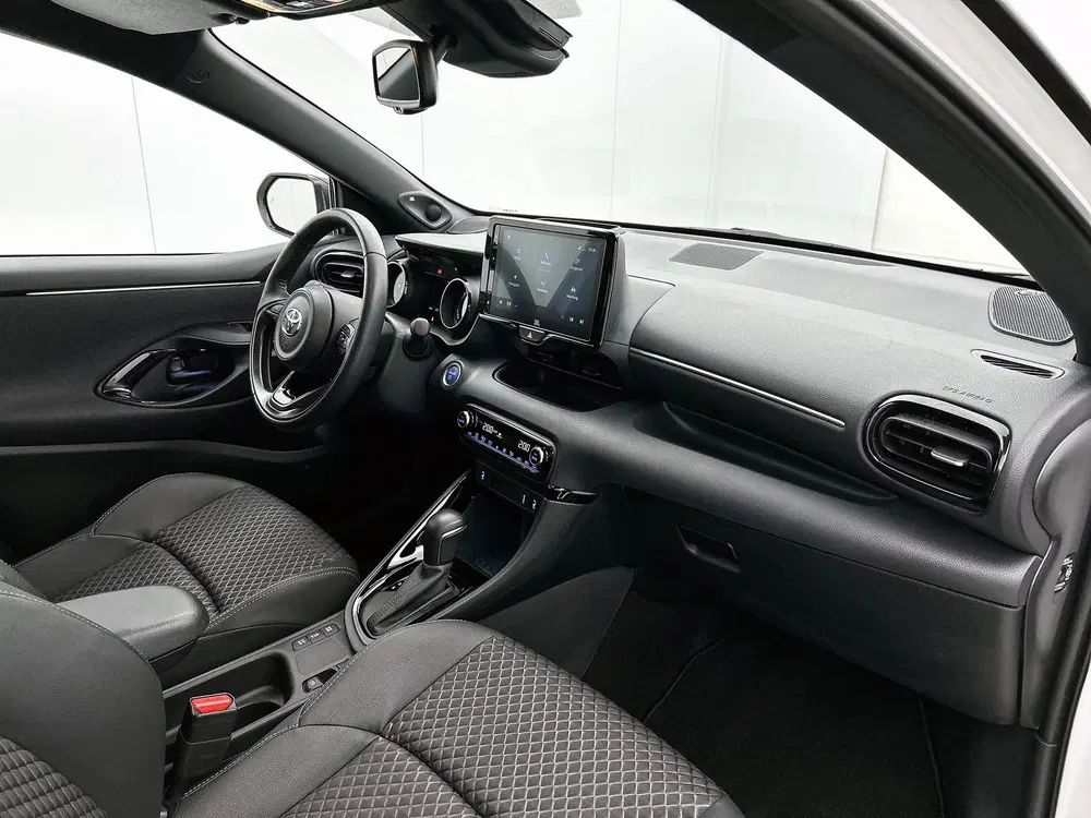 Toyota Yaris 1.5 Hybrid Executive + uit 2023, foto 6