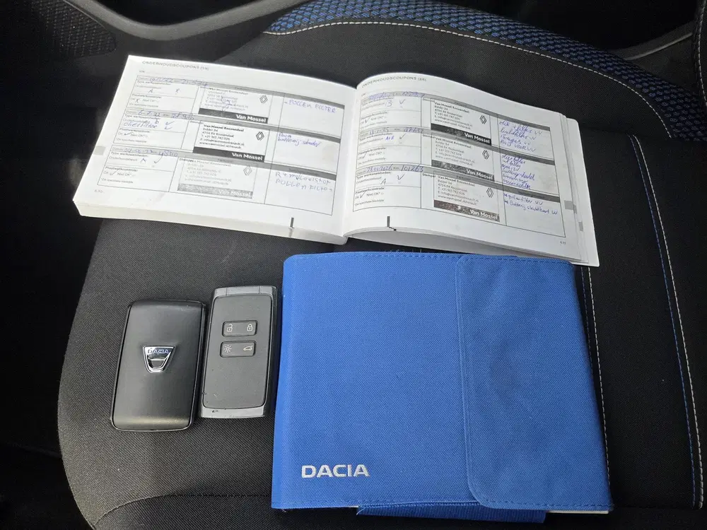 Dacia Duster 1.3 TCe Serie Limitee 15th Anniversary uit 2021, foto 7