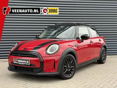 Mini Cooper 1.5 Cooper Pano uit 2023