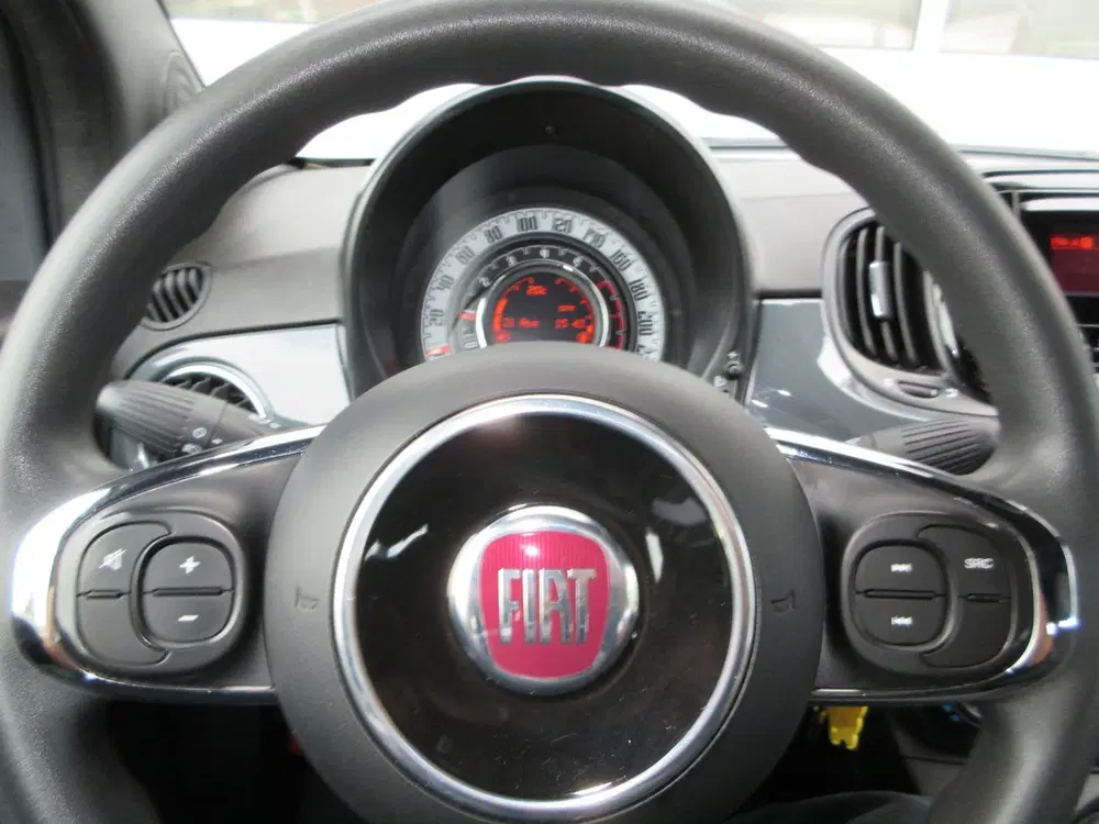Fiat 500 1.0 Hybrid Pop uit 2020, foto 13