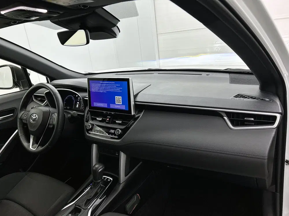 Toyota Corolla Cross Hybrid 140 Style l Navigatie l Parkeers uit 2025, foto 6