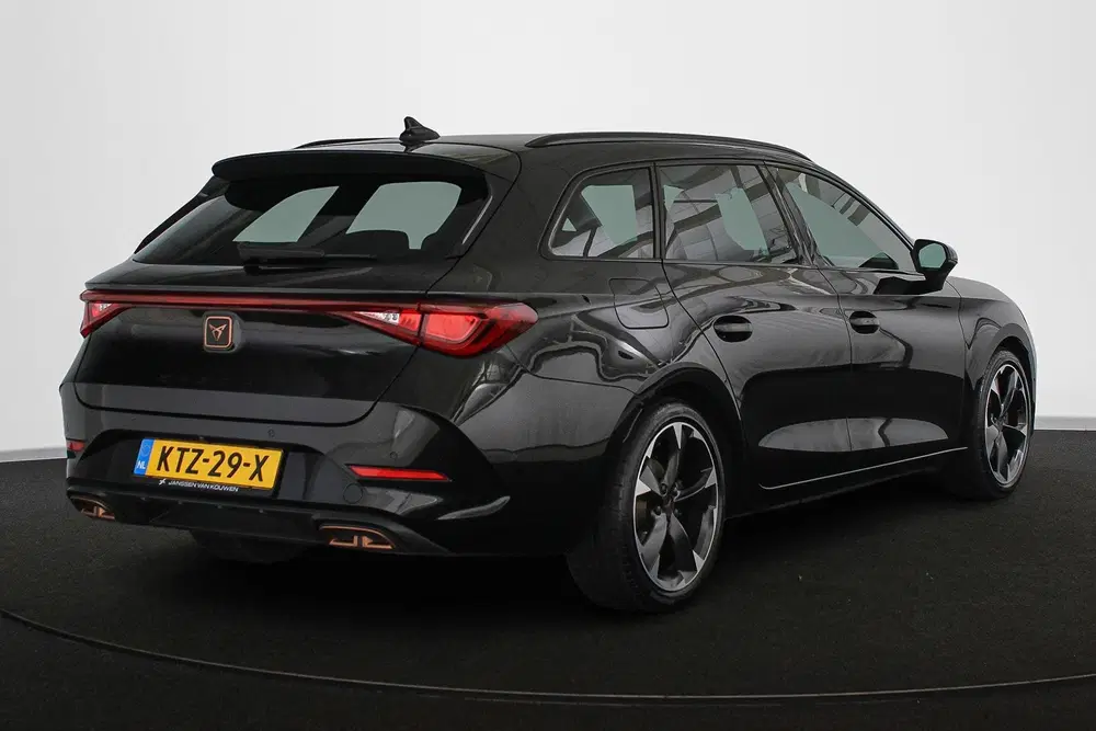 Cupra Leon 1.4 e-Hybrid Business Trekhaak Stuur uit 2023, foto 3
