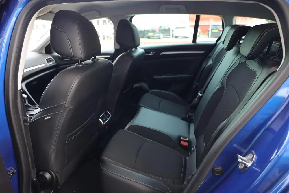 Renault Megane 1.6 E-Tech Plug-In Hybrid 160 Intens uit 2022, foto 8