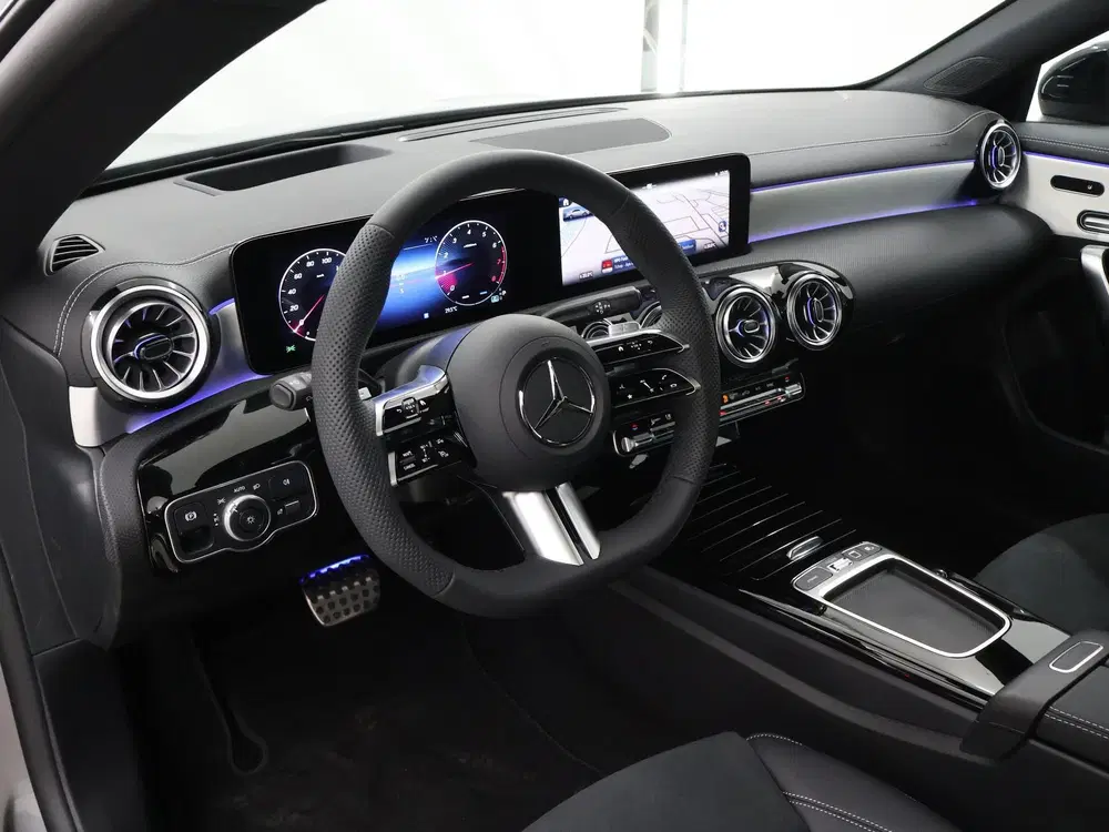 Mercedes-Benz CLA 180 Business Solution AMG uit 2025, foto 7