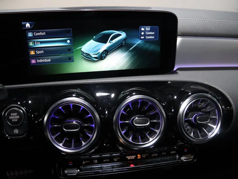 Mercedes-Benz CLA 180 Business Solution AMG uit 2025, foto 12
