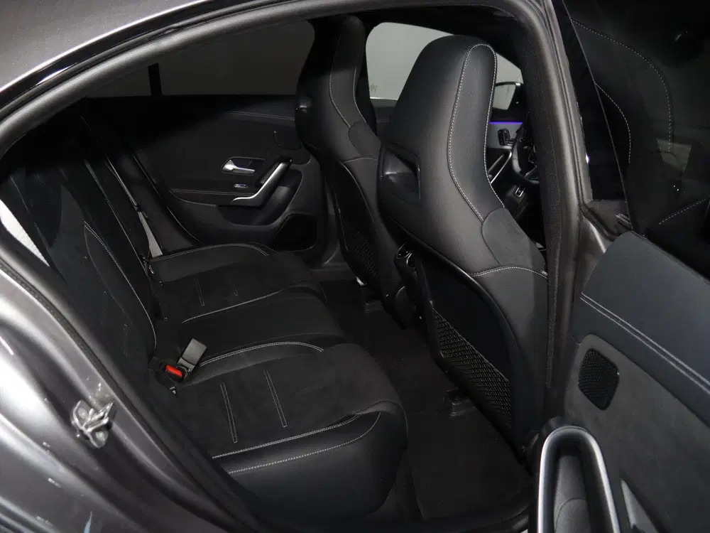 Mercedes-Benz CLA 180 Business Solution AMG uit 2025, foto 9