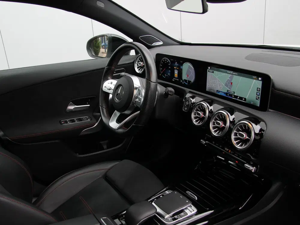 Mercedes-Benz A-Klasse A35 AMG 306pk 4MATIC uit 2019, foto 6