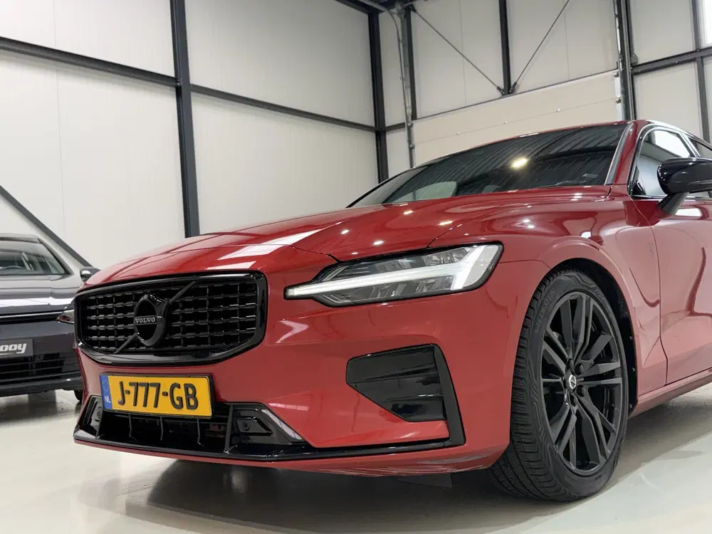 Volvo S60 2.0 T4 R-Design 190pk uit 2020, foto 7