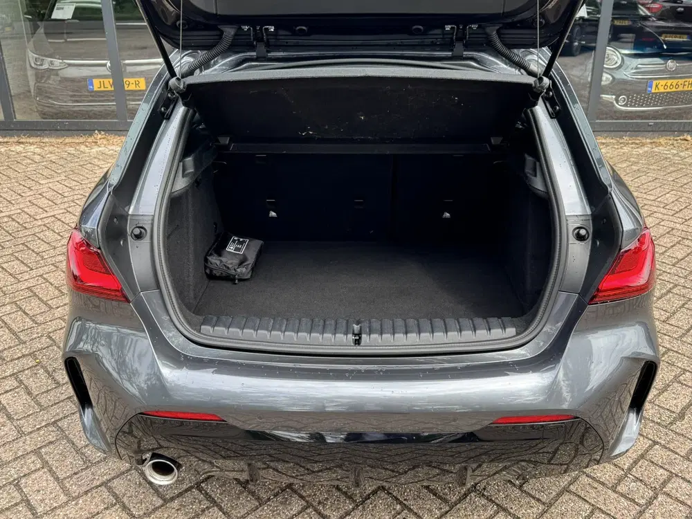 BMW 1-serie 118i Automaat High Executive M-Sport*LED*N uit 2021, foto 15
