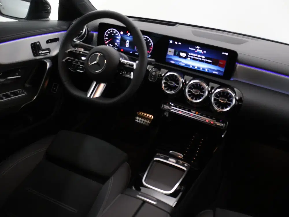 Mercedes-Benz CLA 180 Business Solution AMG uit 2025, foto 9