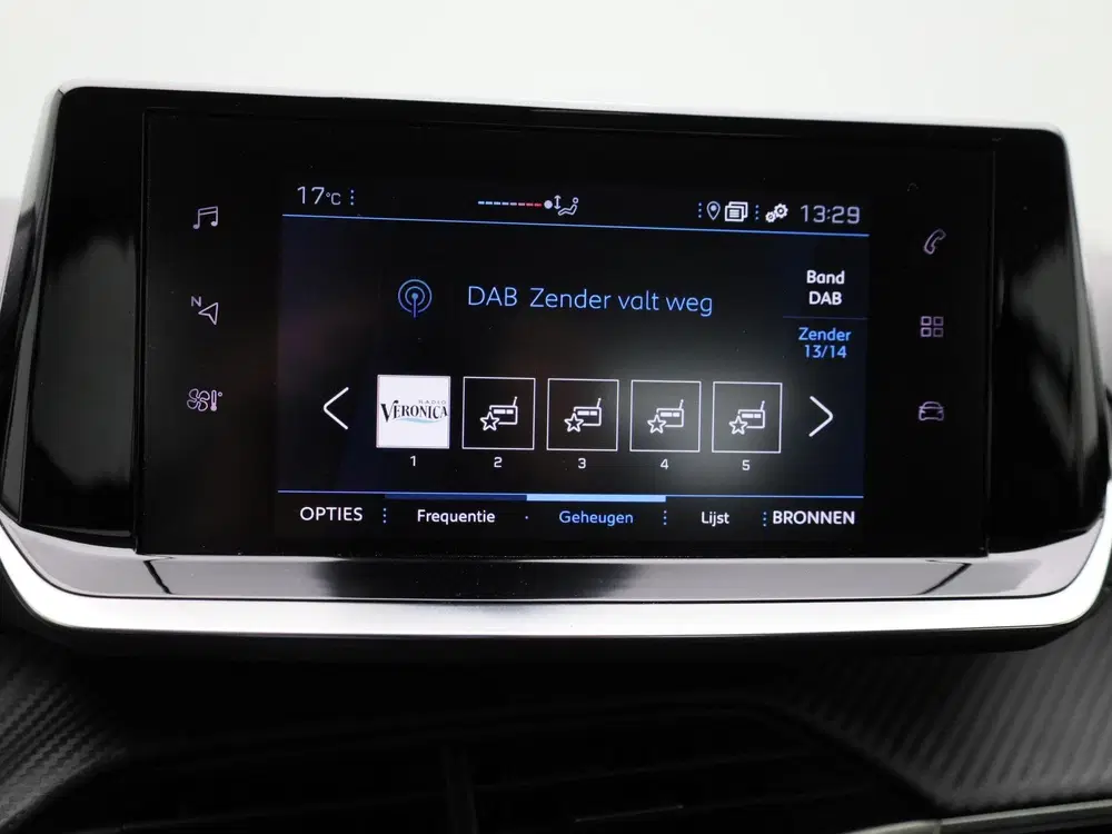 Peugeot 208 1.2 PureTech Active Pack uit 2023, foto 15