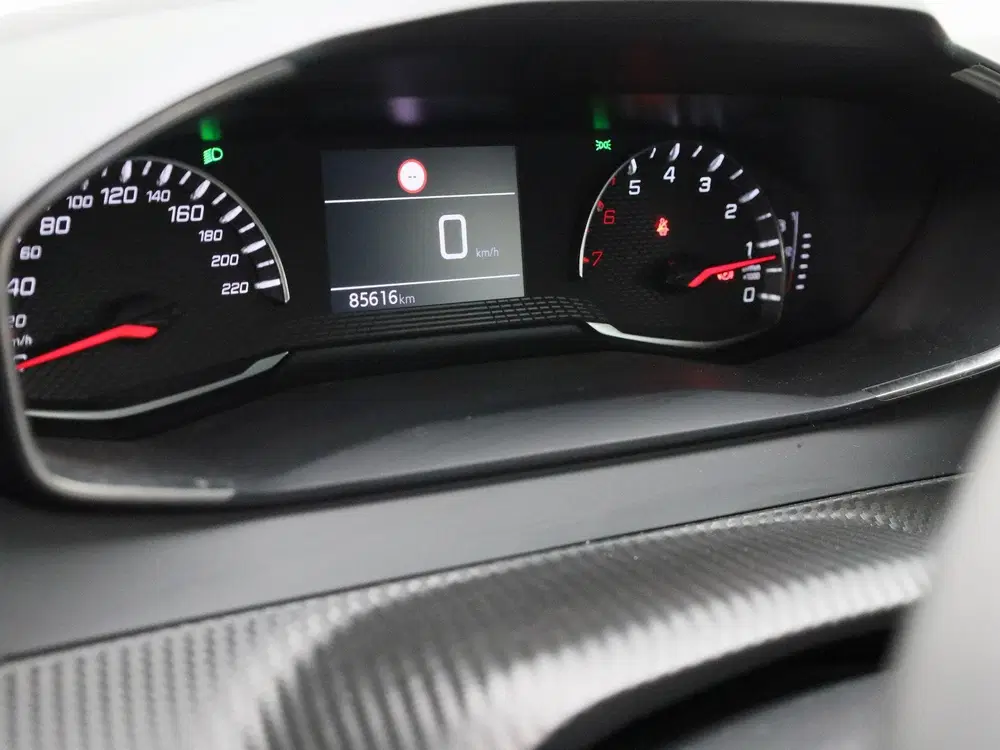 Peugeot 208 1.2 PureTech Active Pack uit 2023, foto 9