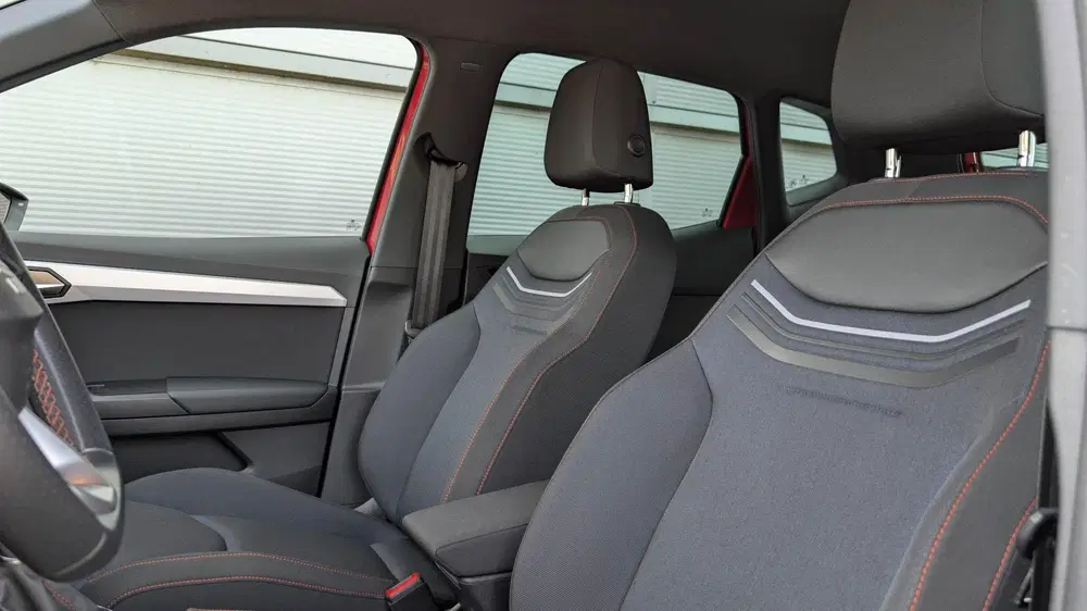 SEAT Arona 1.0 TSI 95pk FR uit 2022, foto 4