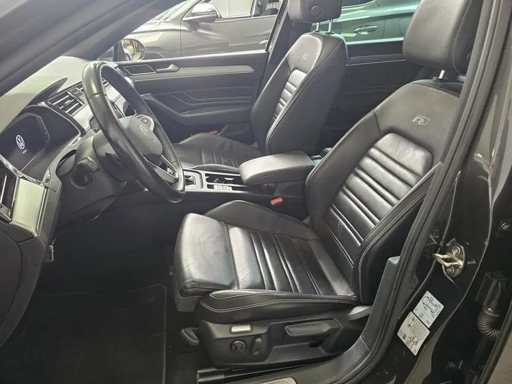 Volkswagen Passat 1.5 TSI R-Line uit 2022, foto 6