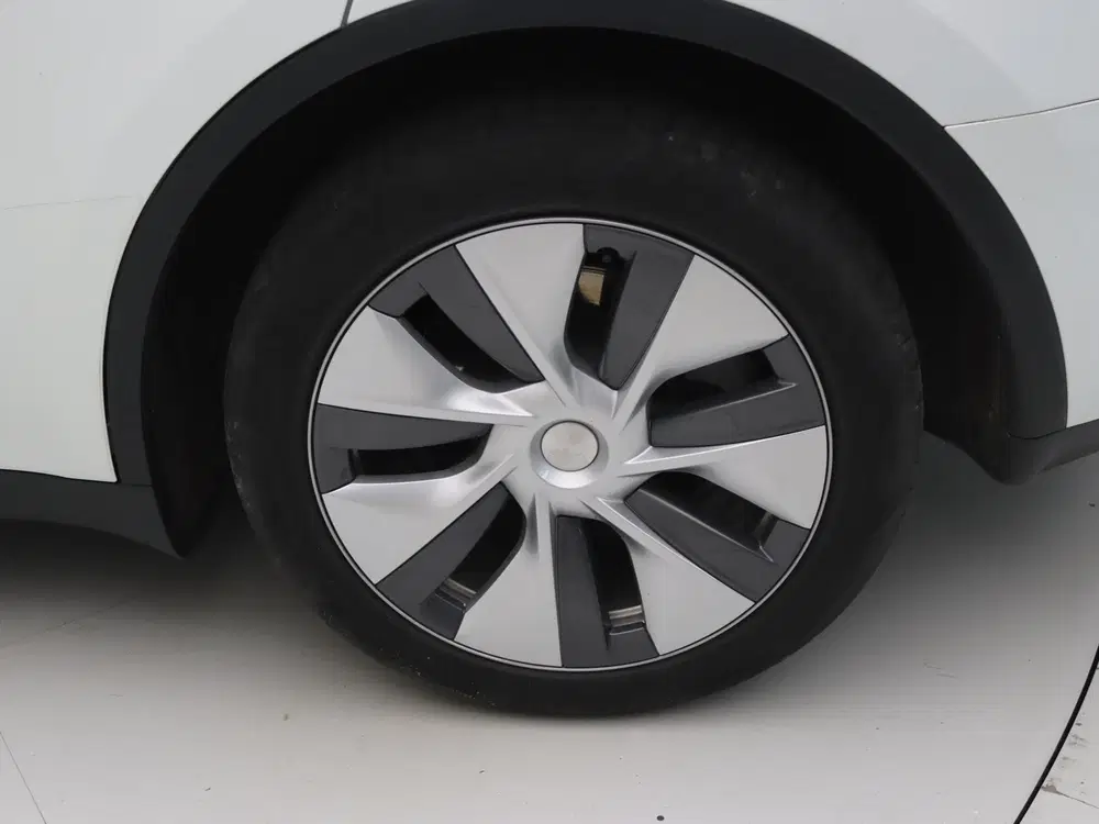 Tesla Model Y Long Range AWD 75kWh 351pk 94.1% SoH [ AMD uit 2022, foto 12