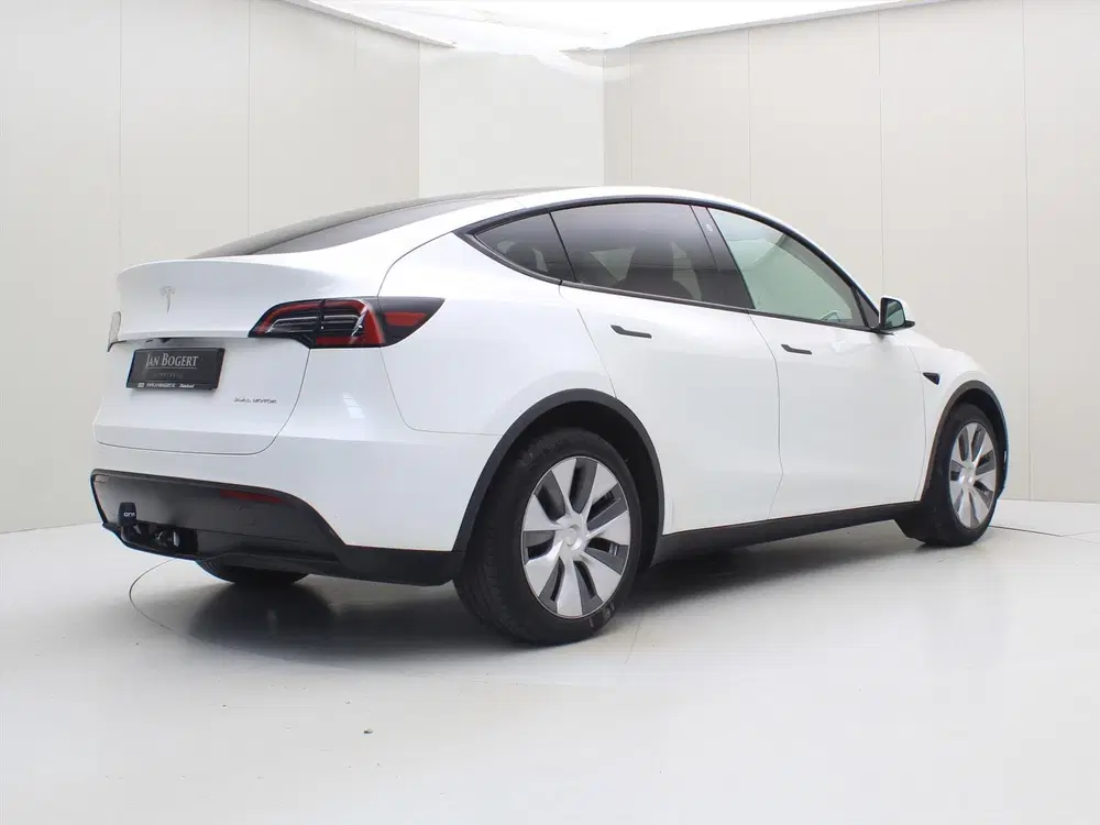 Tesla Model Y Long Range AWD 75kWh 351pk 94.1% SoH [ AMD uit 2022, foto 2