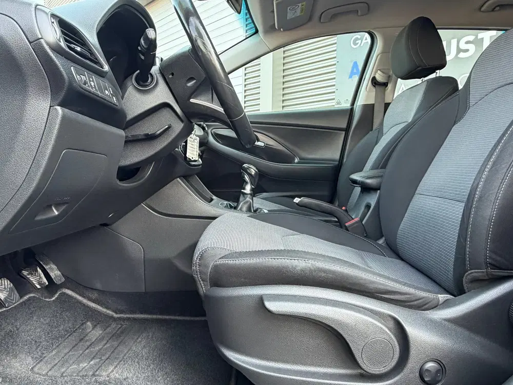 Hyundai i30 1.0 T-GDI 120PK Clima uit 2019, foto 11