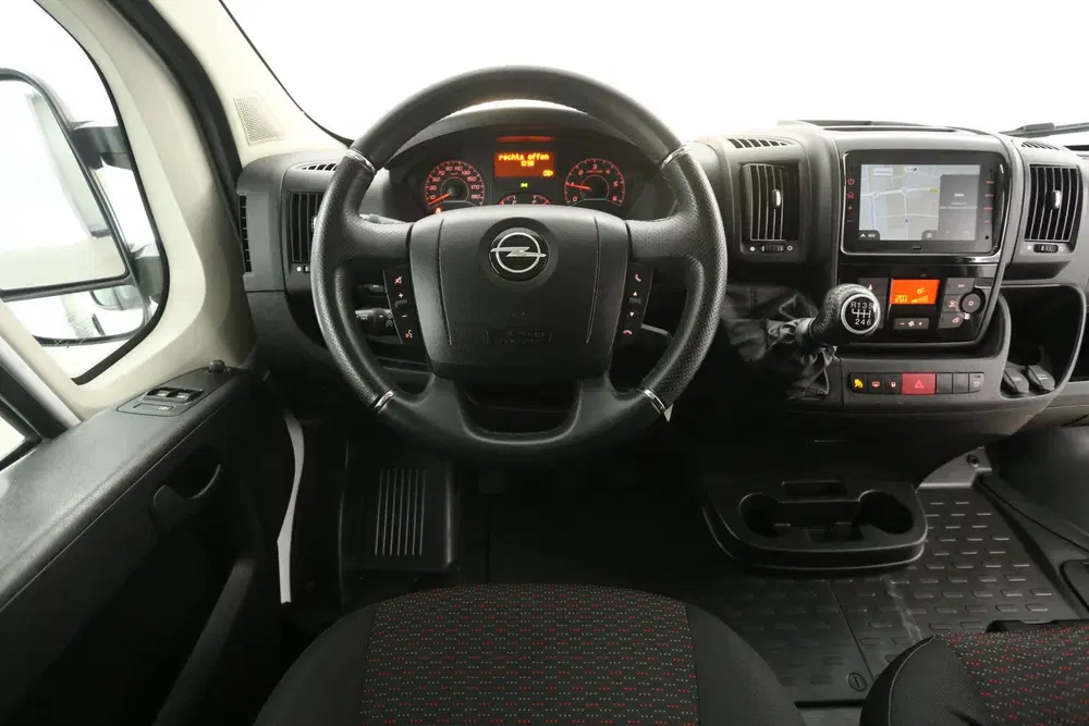 Opel Movano 2.2 BlueHDI 140PK 3 uit 2024, foto 2