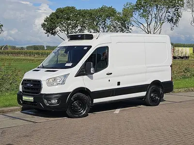 Ford Transit 350 2.0 TDCI L2H2 Trend AWD Cruise control uit 2022